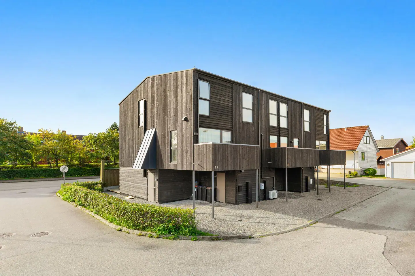 Heimdal 2B, Bryne — Eiendomsmegler1 v/ Gro Anita Nøkland presenterer Heimdal 2B - Innflyttingsklart rekkehus fra 2025.  Foto: Trond-Eirik Husvæg