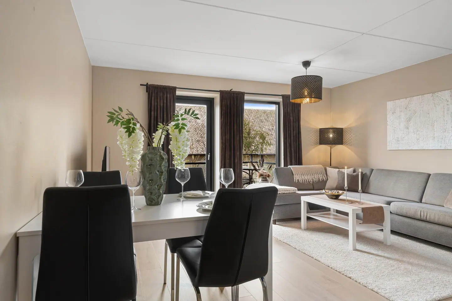 Jadarvegen 26A, Nærbø — Velkommen til Jadarvegen 26A, presentert av Monica Mørk Aase i EiendomsMegler1.

Foto: Asle Breiteig Haukland